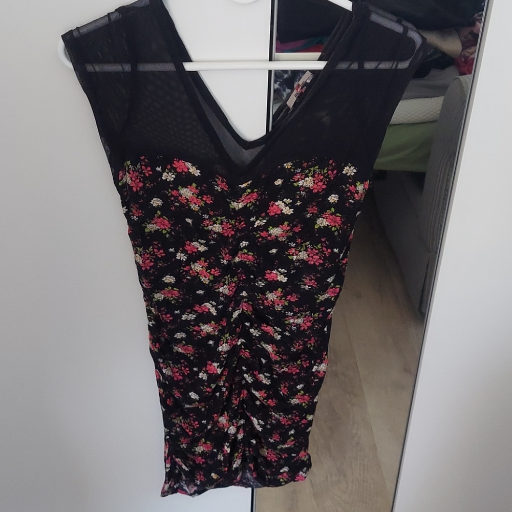 Urvana Sleeveless dress